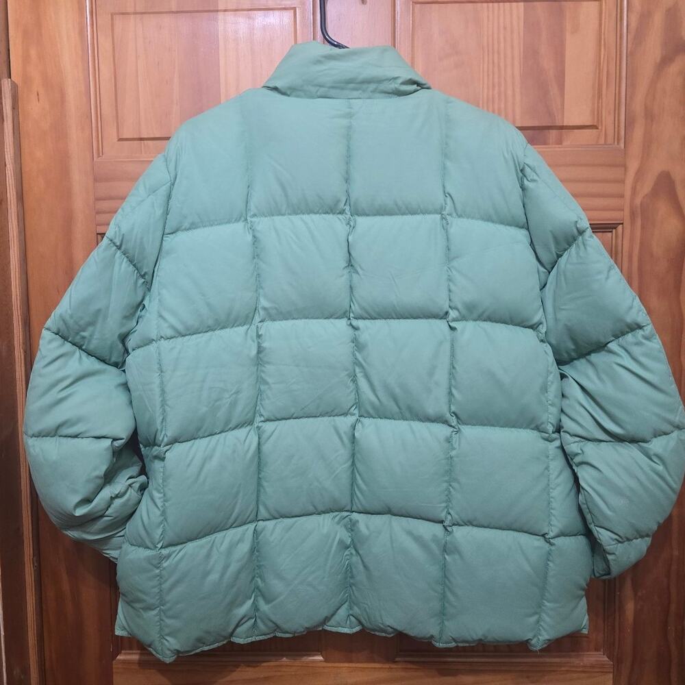 LL Bean Women’s Classic Down Size XL Reg Puffer Jacket Light Green Coat - Picture 2 of 3